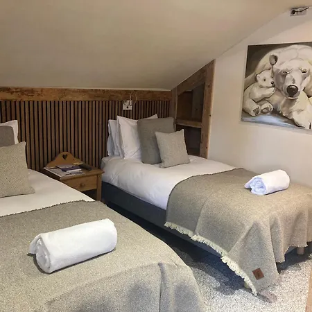 Hotel Les Cimes 2*